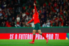 关于欧冠倒计时，托特纳姆冲刺阶段调整名单，细节引发关注，震撼外界，训练强度明显提升的信息-开云官网