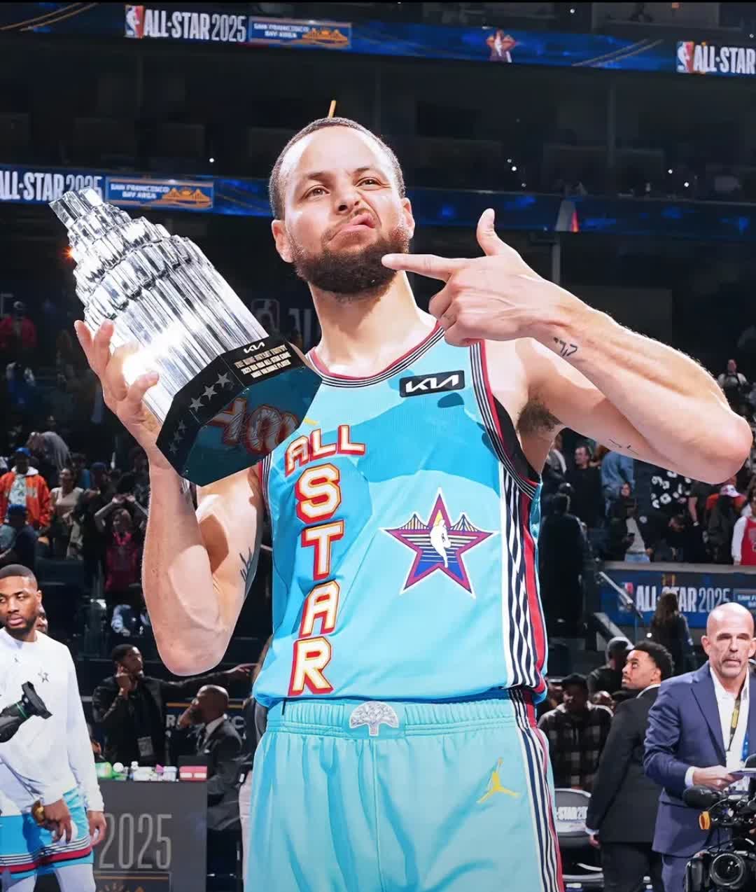 转折点！费城76人篮板制胜，全明星赛国际比赛日攻防权衡，质疑声仍在，心理建设被强调的简单介绍